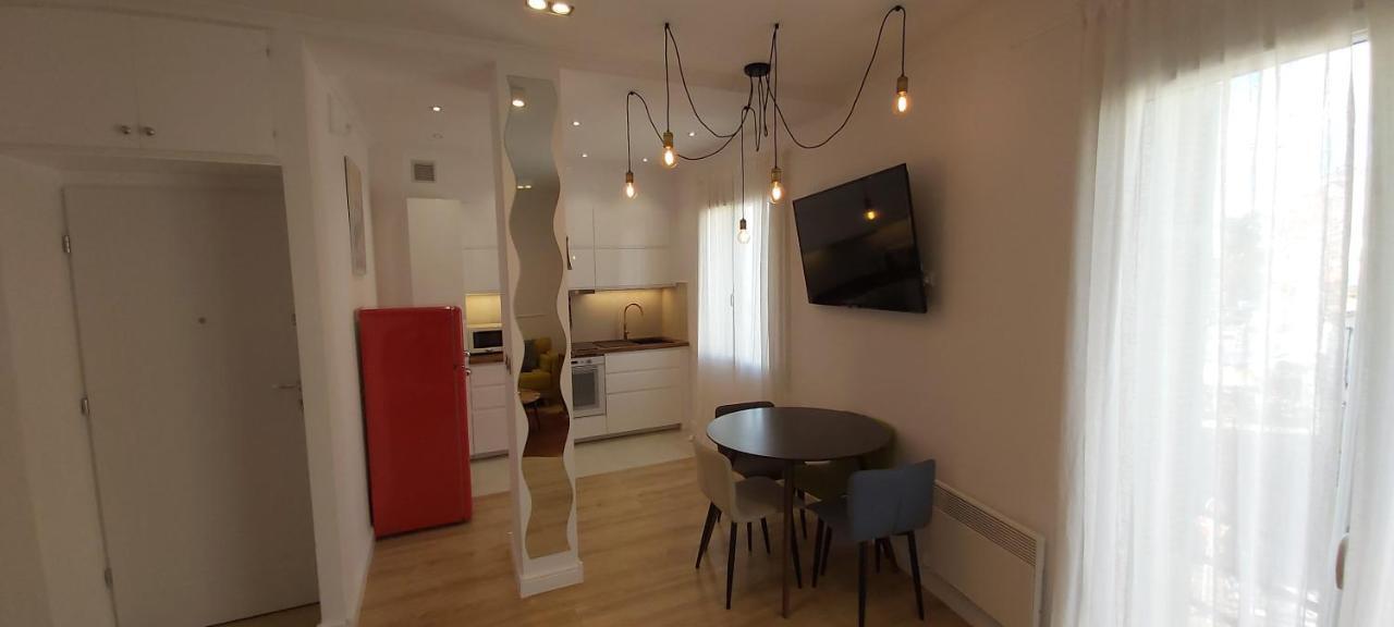 123 Sadi Carnot, Classe 2 Etoiles Saint-Raphaël 외부 사진