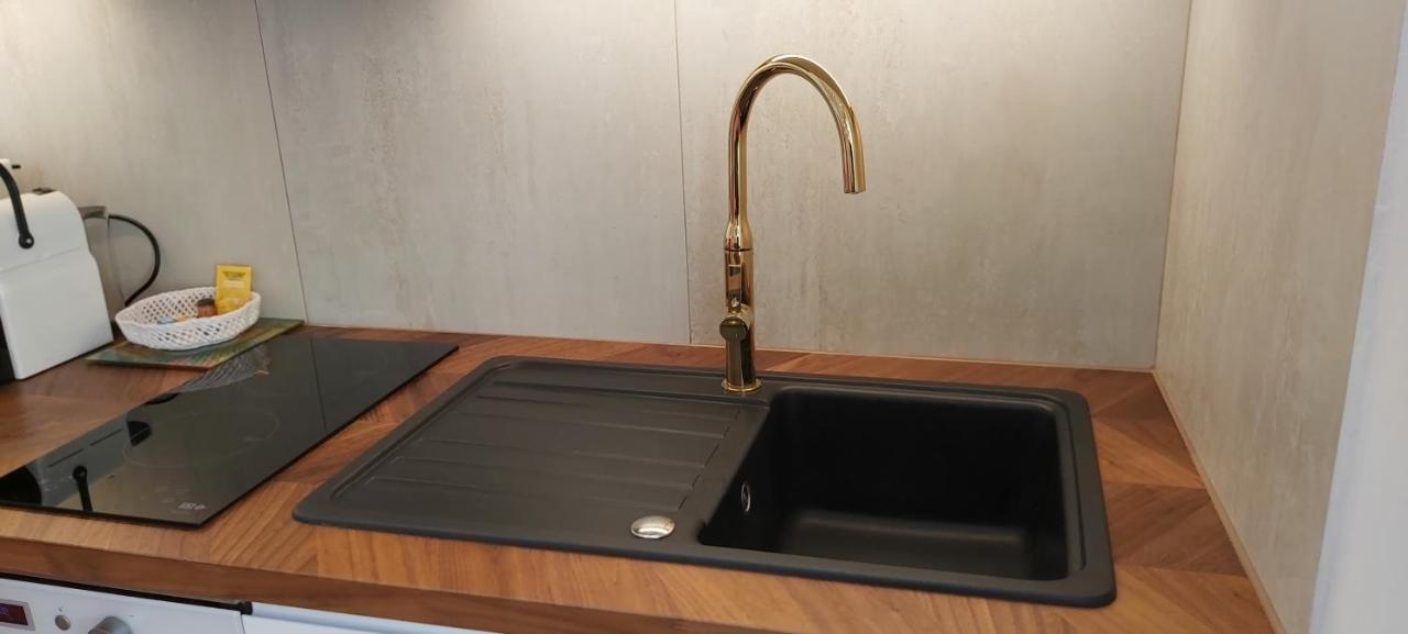 123 Sadi Carnot, Classe 2 Etoiles Saint-Raphaël 외부 사진